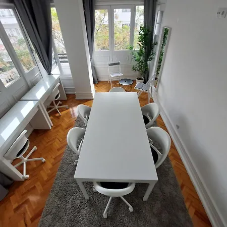 Cabralus * ליסבון